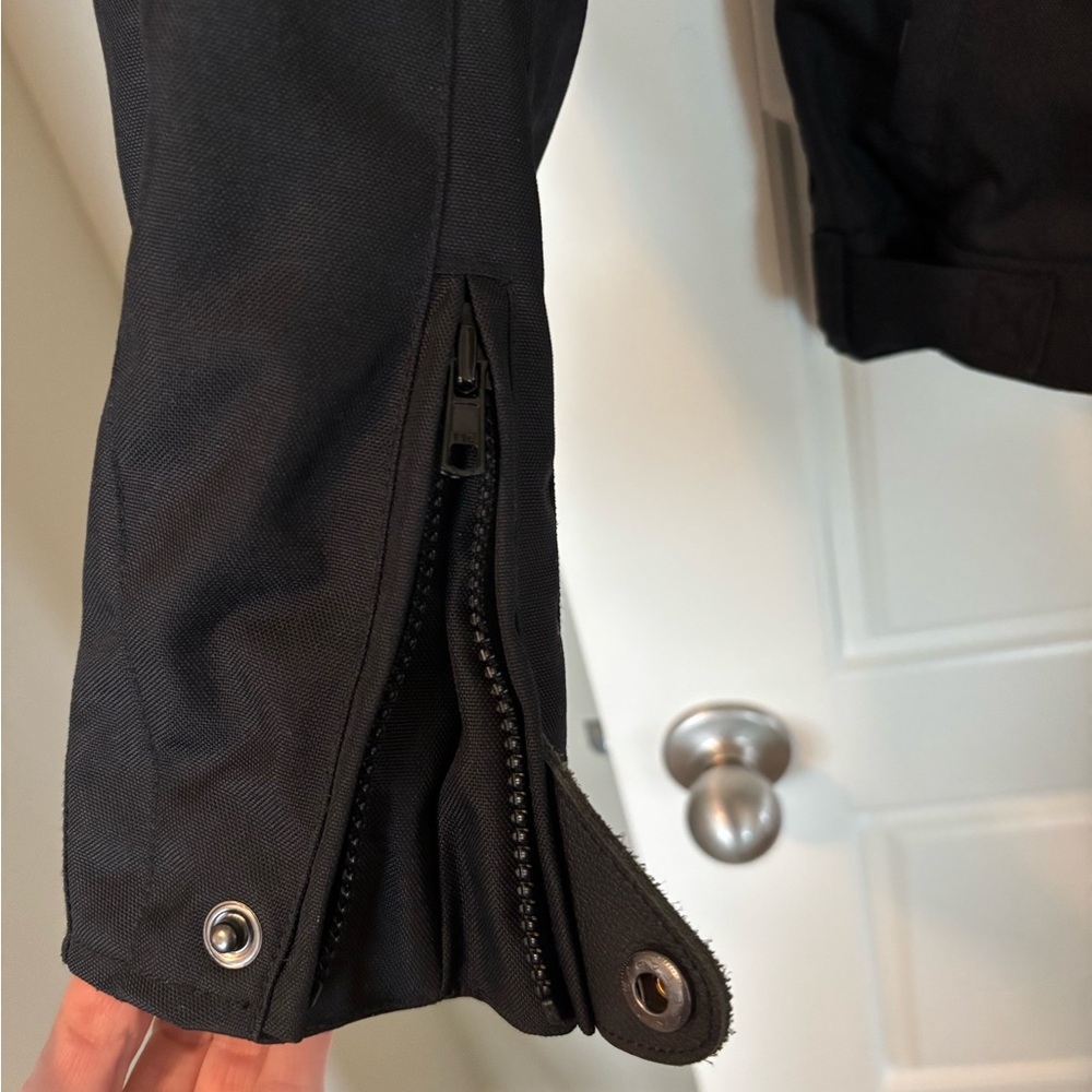 Women’s Protective Motorcycle Jacket - Picture 7 of 8